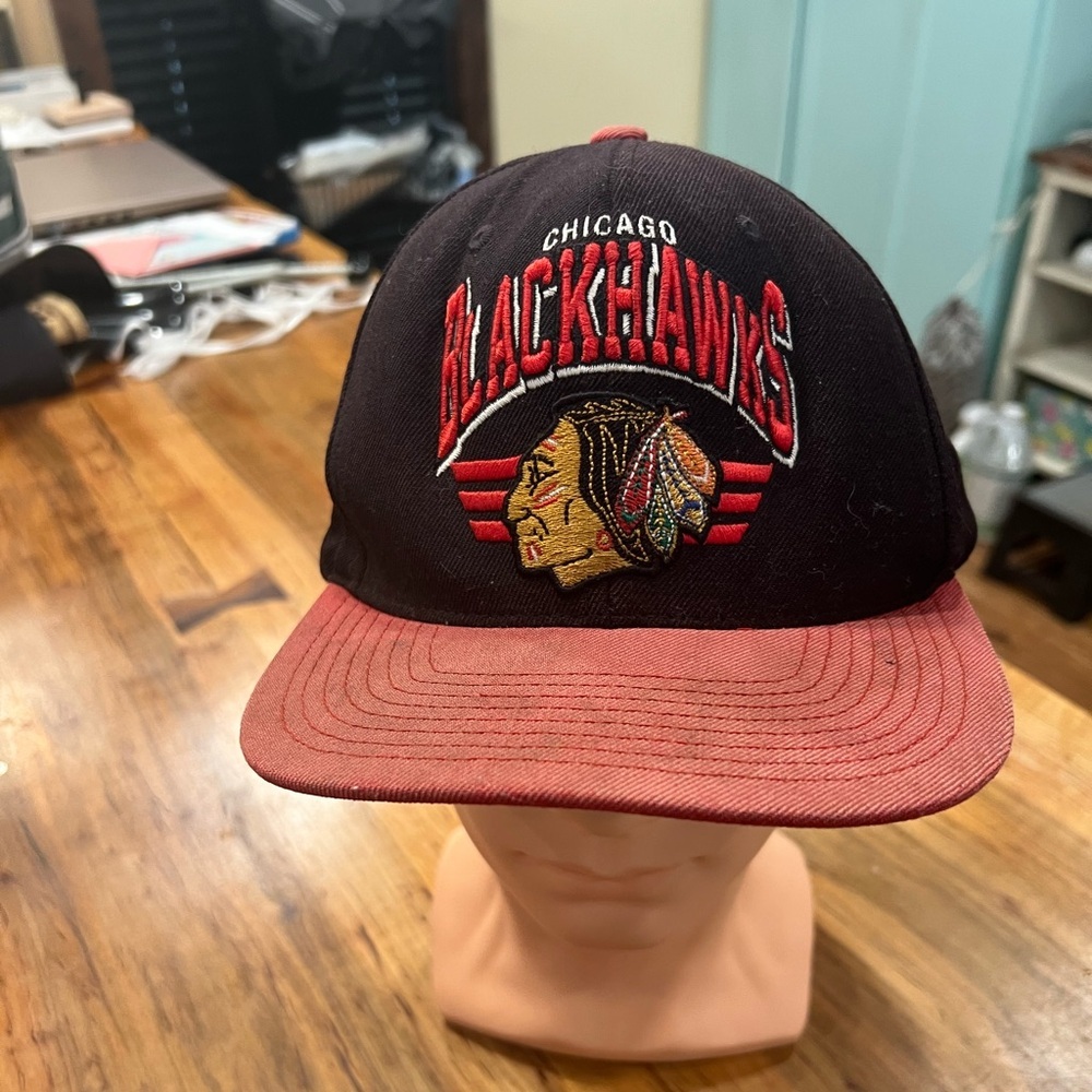Mitchell & Ness Black and Red Chicago Blackhawks Hat